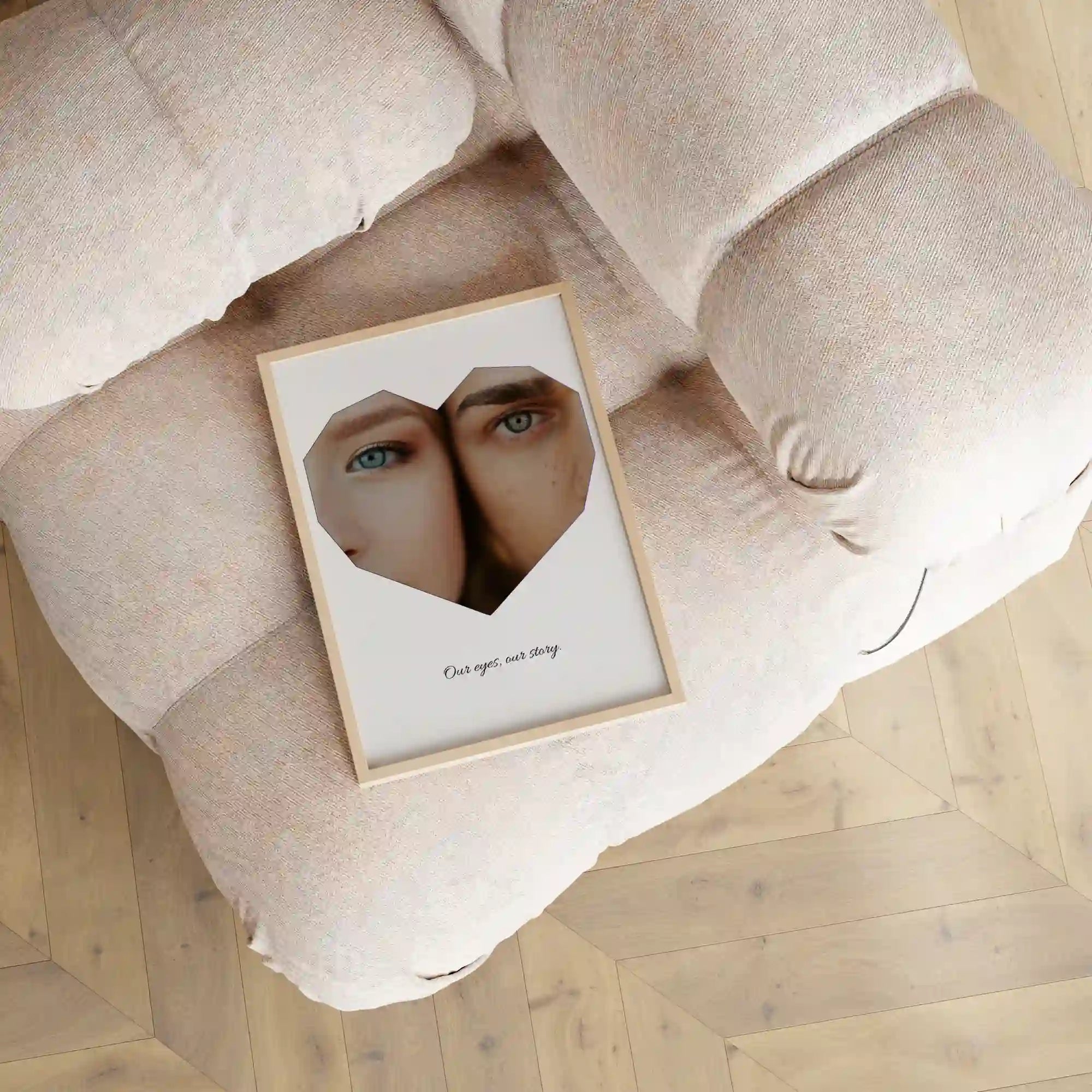 Tablou personalizat cu poză în formă de inimă și text